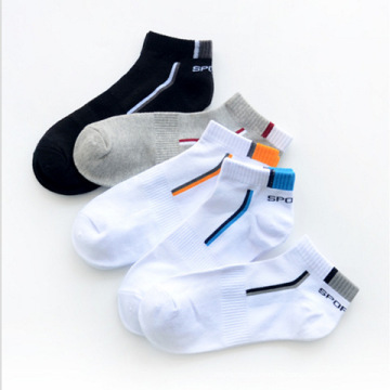 Einfache und bequeme TC Sport Pure Color Light Mund Männer können Massen -kundenspezifische Knöchelsocken sein